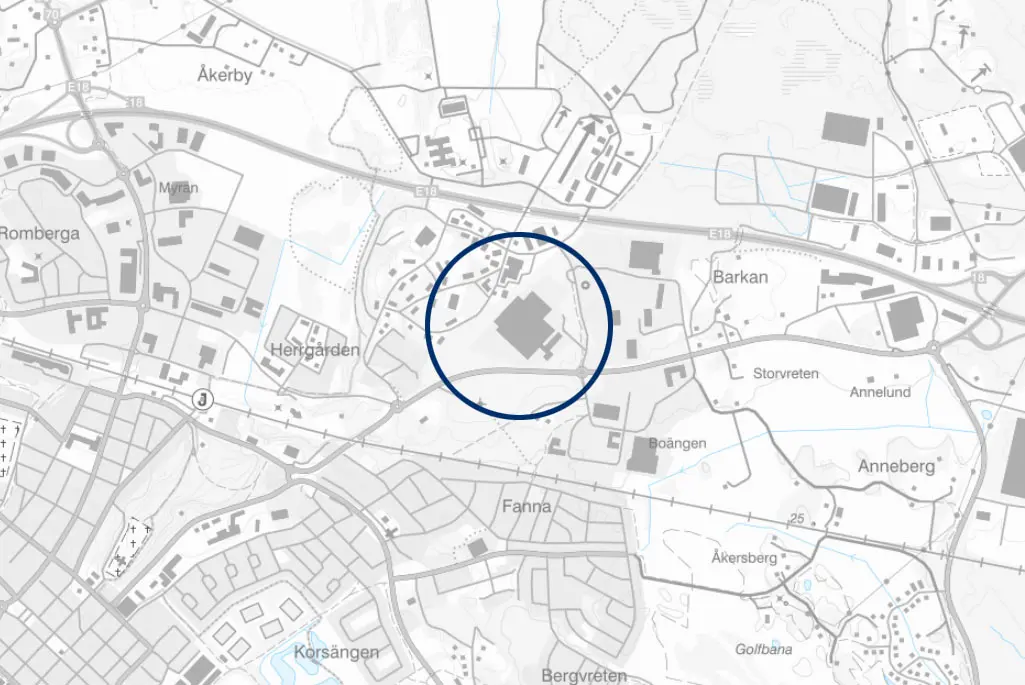 Kartbild över en del av Enköping stad. Enköpings garnison är inringat med blå ram. 